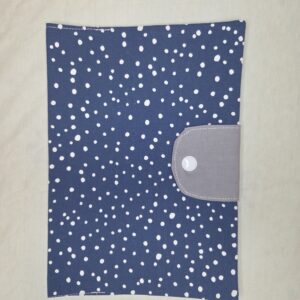 Várandósgondozási könyv borító kék pöttyös szürkével